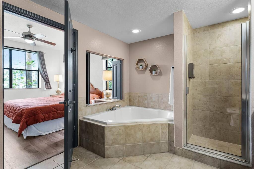 Appartement Designer Corner 3br/2ba - Disney, Universal, Convention Center & Seaworld