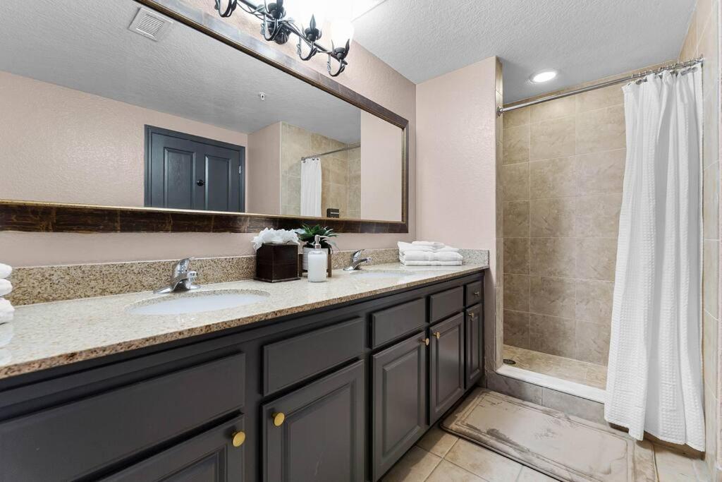 Appartement Designer Corner 3br/2ba - Disney, Universal, Convention Center & Seaworld *